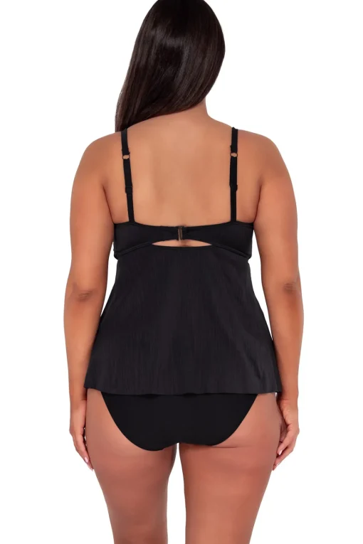 Sunsets Escape Black Seagrass Texture Tori Tankini Top< Wire-Free | Tankinis