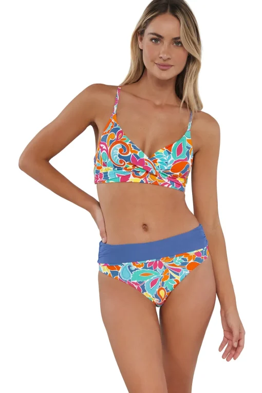 Sunsets Festive Floral Sandbar Rib Capri High Waist Bottom< Plus Size | High-Waist
